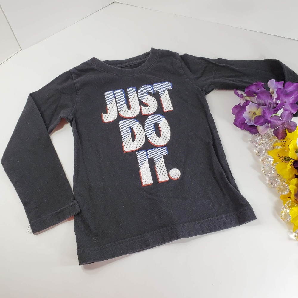 4/$25 Nike Black Just Do It Long Sleeved Shirt